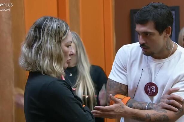 Baronesa e Hadad durante conversa na Casa Laranja de A Grande Conquista