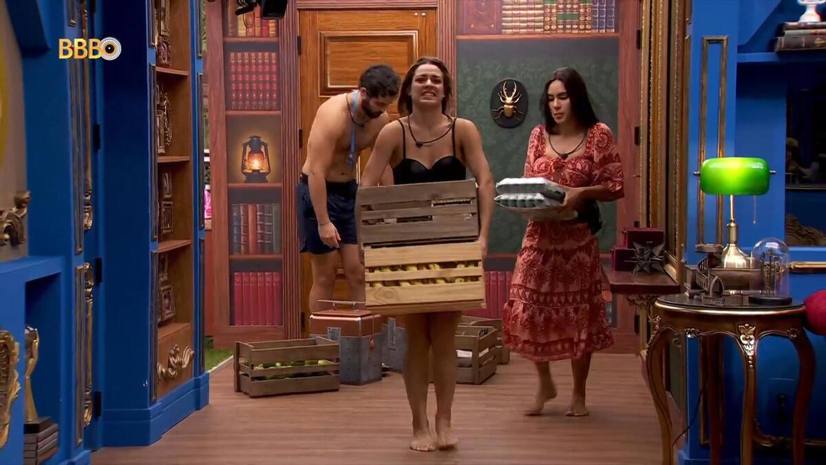 Beatriz, Alane e Matteus com as comprar do mercado e o fim do Tá com Nada