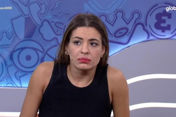 Beatriz durante participação no programa Bate-Papo BBB