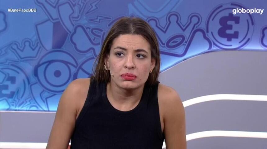 Beatriz durante participação no programa Bate-Papo BBB