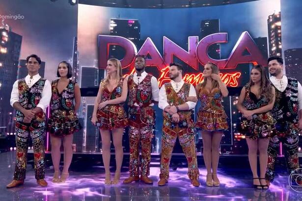 Lexa, Gabriela Prioli, Micael Borges e Matheus Fernandes, ao lado dos seus respectivos coreografos, na respescagem da Dança dos Famosos no Domingão