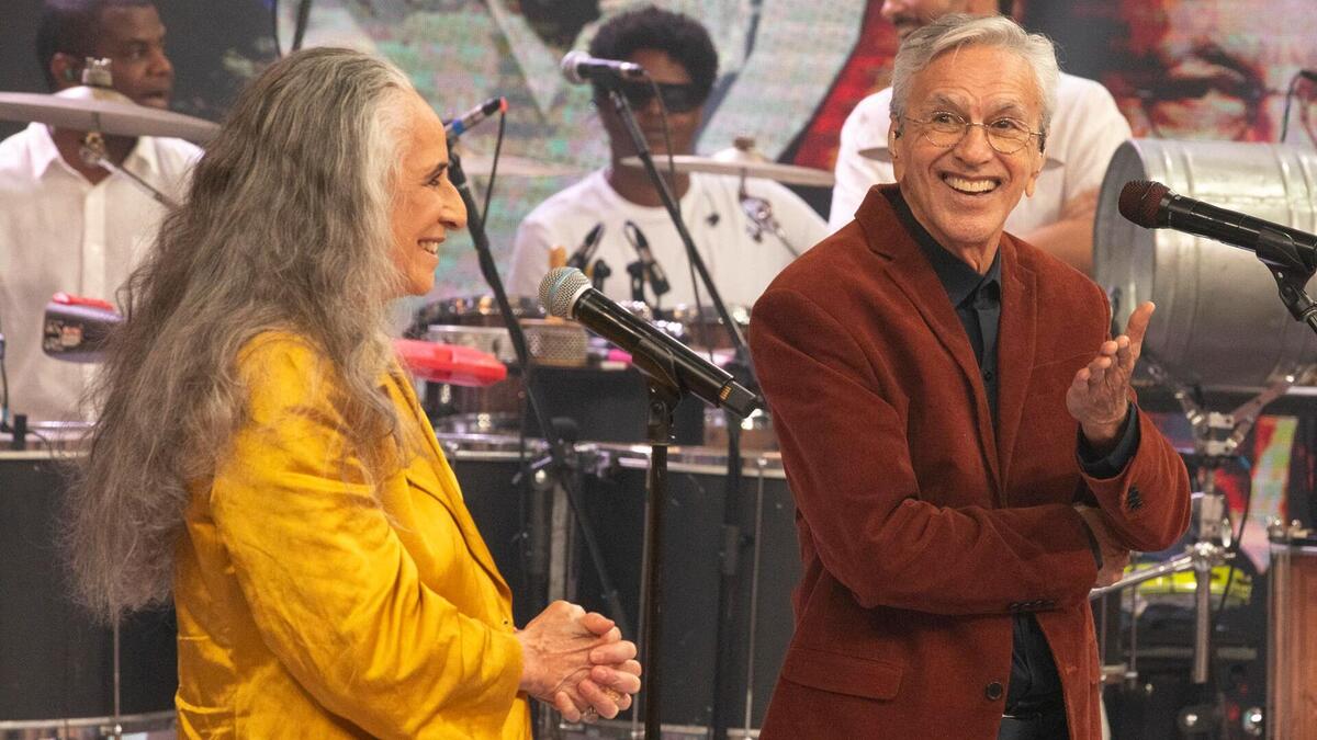 Maria Bethânia e Caetano Veloso no palco do Caldeirão