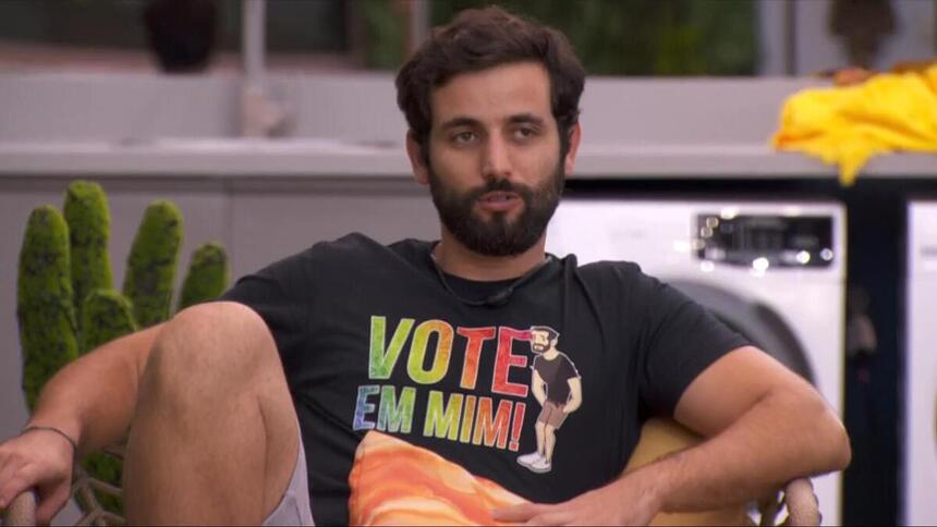 Matteus com blusa 'Vote em Mim' no BBB 24