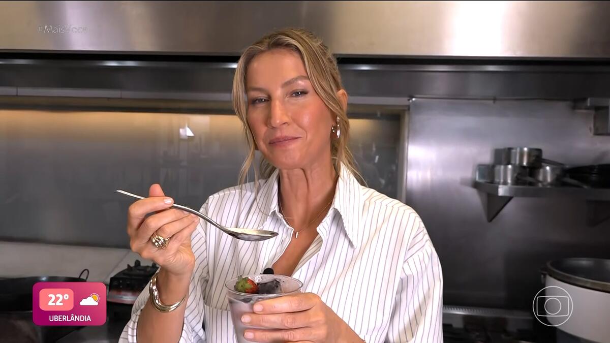  Gisele Bündchen prova Delicia de Coco no Mais Você