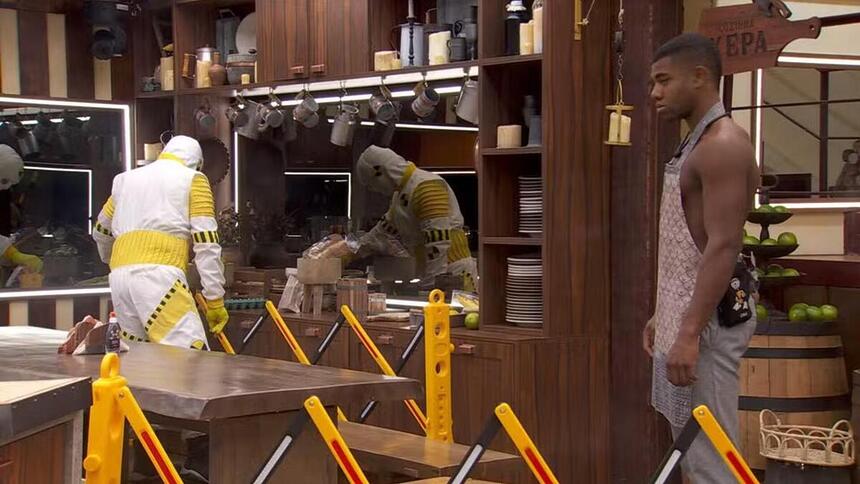 Dummies interditando a cozinha do BBB 24