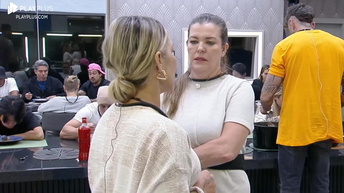 Baronesa e Dona Geni em conversa na A Grande Conquista