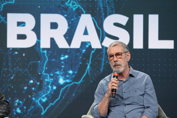 José Occhiuso na coletiva do SBT Brasil