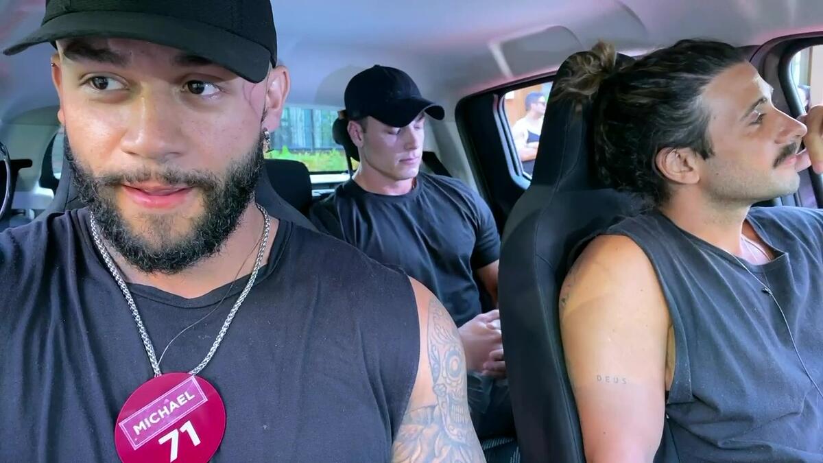 Michael, Fellipe e Biel no carro do A Grande Conquista 2