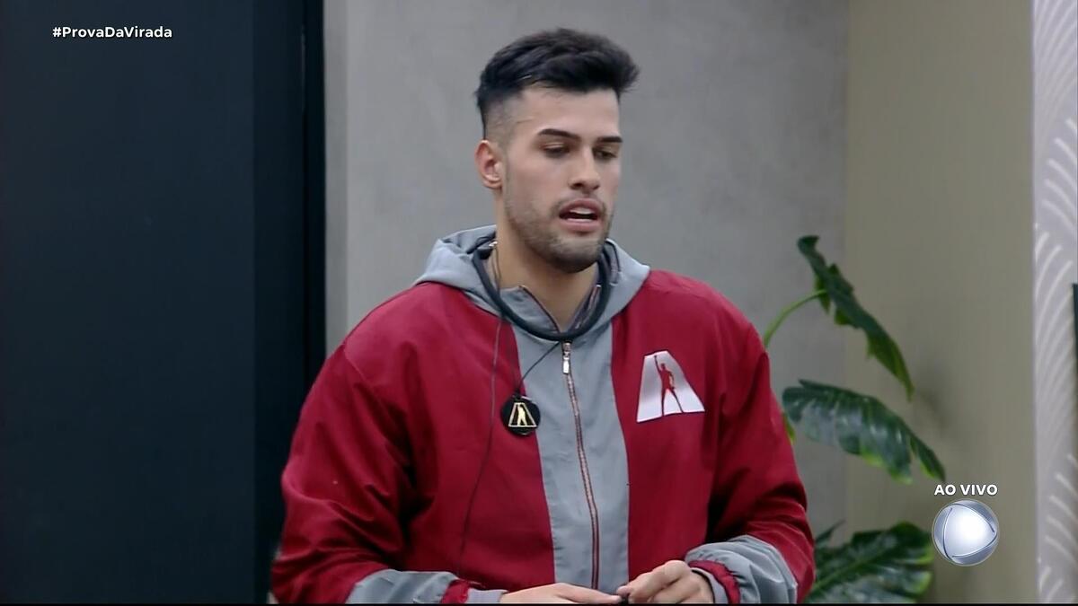 Kaio conversa com Rachel Sheherazade após vencer a Prova da Virada do A Grande Conquista 2