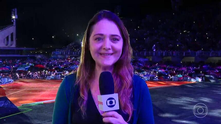 Larissa Schmidt no palco da Marcha Pra Jesus no Rio de Janeiro