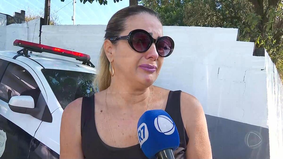 Andreia Andrade em entrevista para a Record