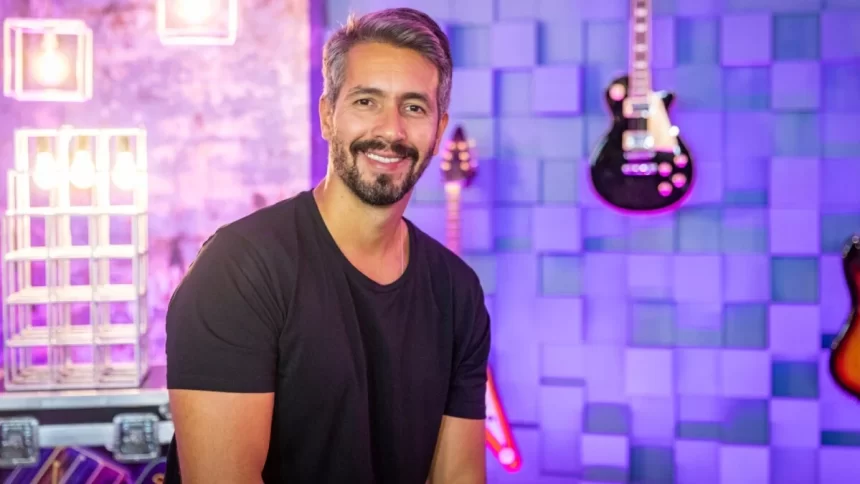 Danilo Vieira em foto posada no PopStar