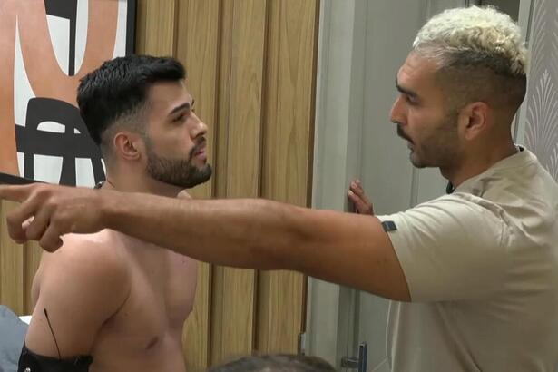 Kao e Brenno em trecho de uma treta na A Grande Conquista