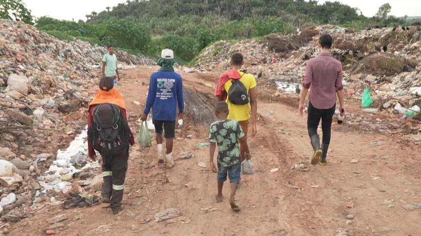 Trecho do Profissão Repórter sobre os lixões