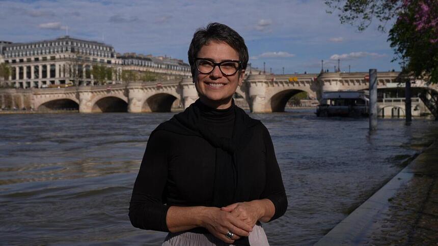 Sandra Annenberg, direto de Paris, em trecho do Globo Repórter