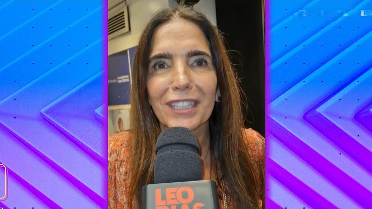 
Malu Mader sem maquiagem em entrevista ao Fofocalizando 