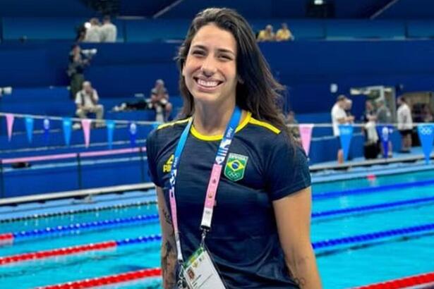 Ana Carolina Vieira atleta do Time Brasil na Natação