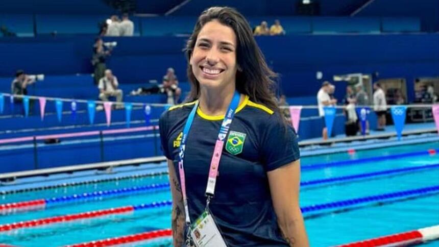 Ana Carolina Vieira atleta do Time Brasil na Natação