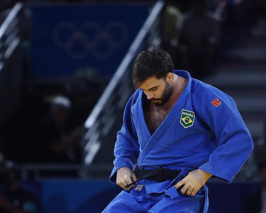 Judô masculino - Rafael Macedo (kimono azul) enfrenta Han Ju-Yeop, atleta da Coréia do Sul, na repescagem