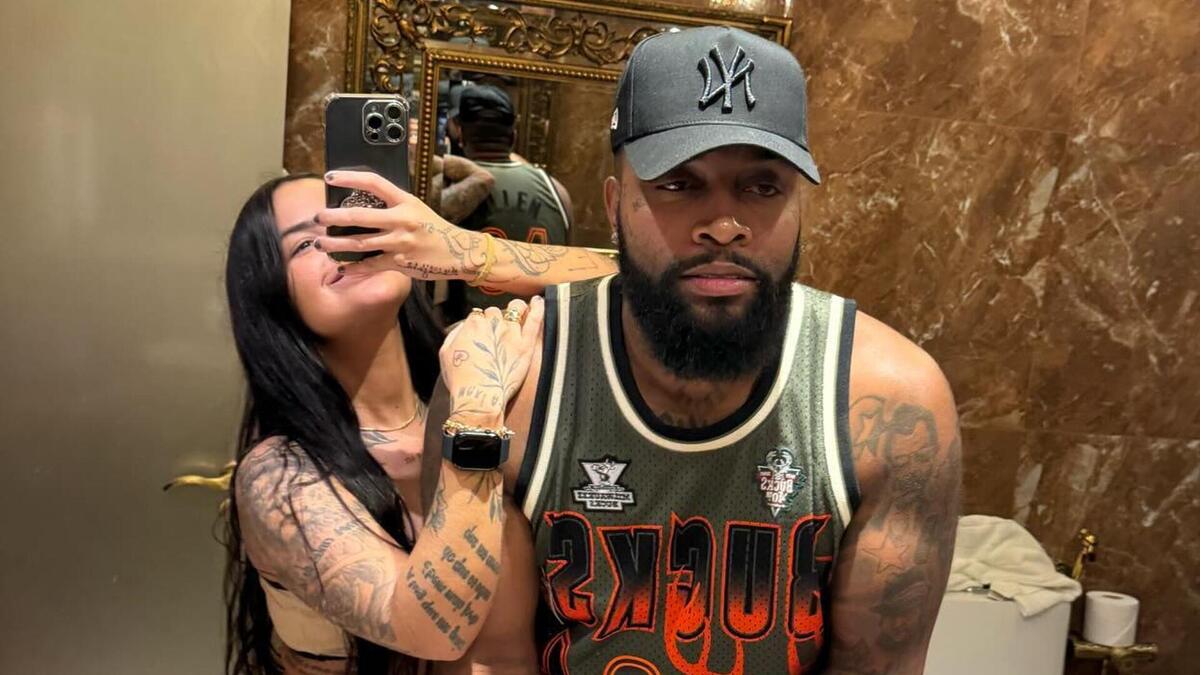 Nego Di e a esposa Gabriela Sousa em foto posada juntos