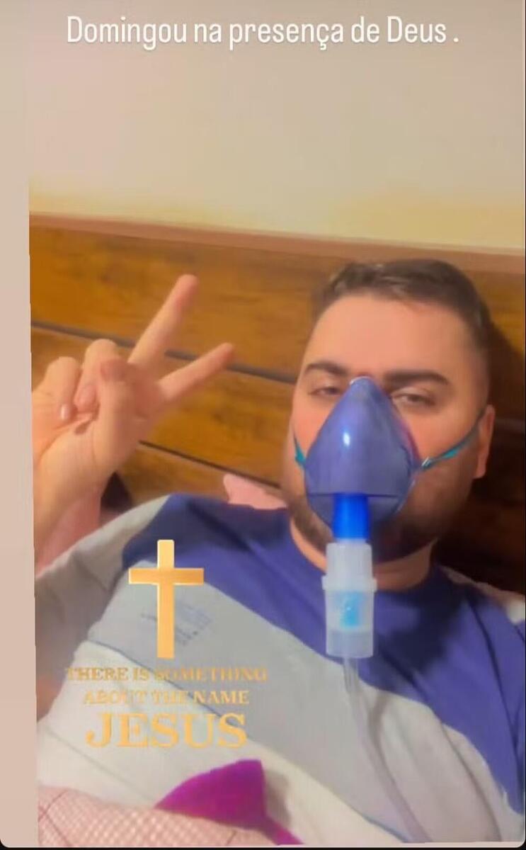 Print dos stories com Zé Neto fazendo nebulização