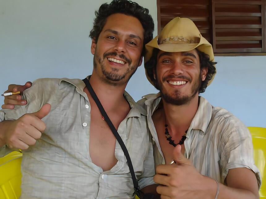 Alexandre Nero e Thommy Schiavo nos bastidores de gravação