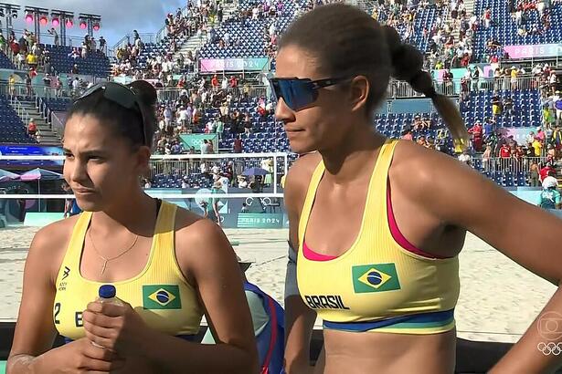 Duda e Ana Patrícia em entrevista após vitória no vôlei de praia da Olimpíada