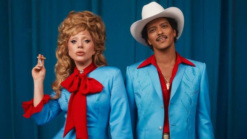 Lady Gaga e Bruno Mars em trecho do clipe Die With a Smile