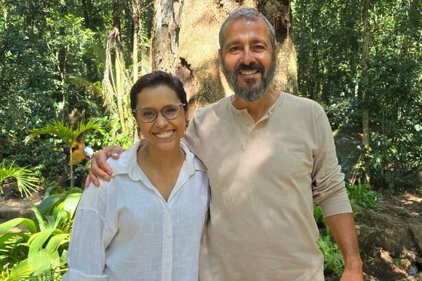 Lilian Ribeiro e Marcos Palmeira em foto posada nos bastidores do Globo Repórter