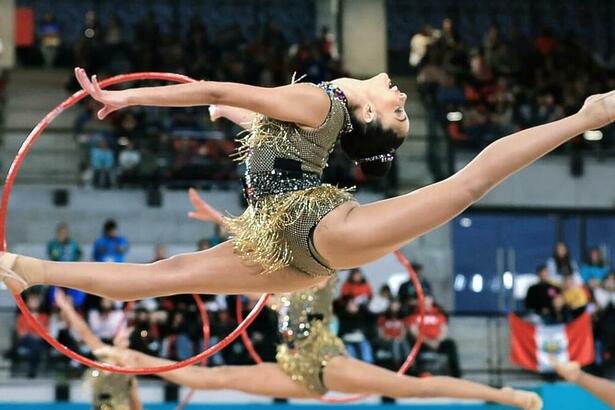 Victória Borges em trecho de apresentação na ginástica rítmica da olimpíada