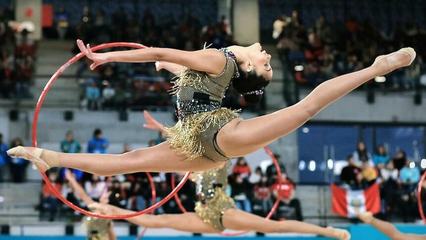 Victória Borges em trecho de apresentação na ginástica rítmica da olimpíada