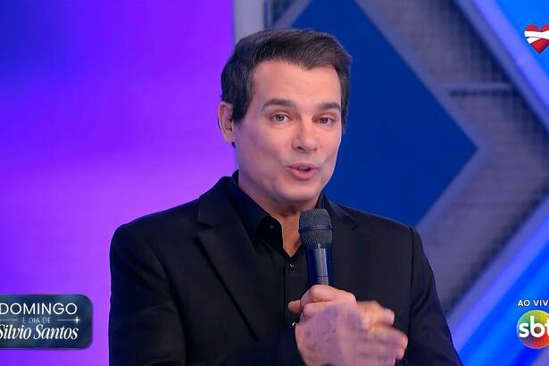 Celso Portiolli em trecho do especial Domingo É Dia de Silvio Santos