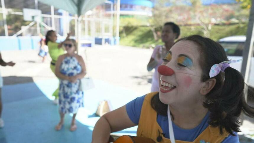 Palhaça em trecho do Globo Repórter sobre o riso