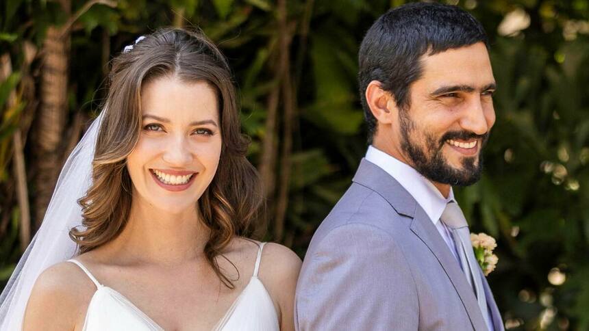 Vênus (Nathalia Dill) e Tom (Renato Góes) em trecho da novela Família é Tudo