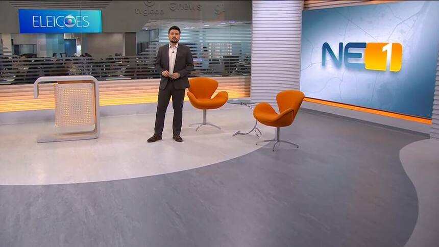 Gustavo Ferreira no cenário do NE1 da TV Globo