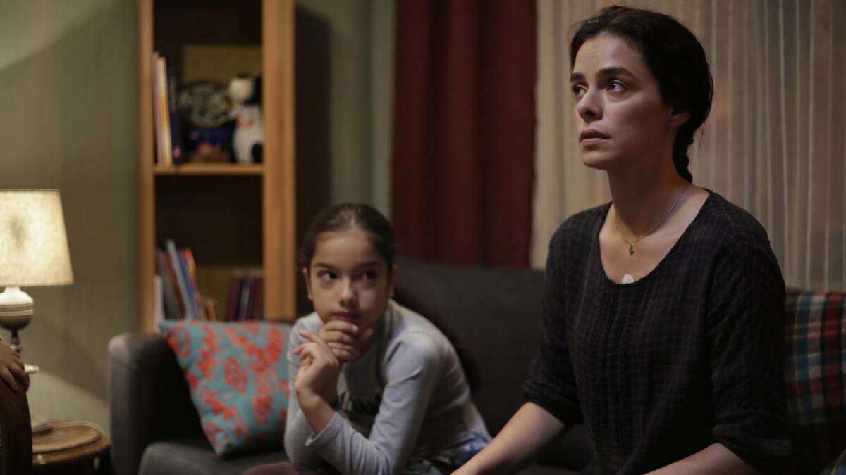 Nisan e Bahar em trecho da novela Força de Mulher