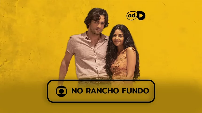 Protagonistas da novela No Rancho Fundo sorrindo na arte do resumo