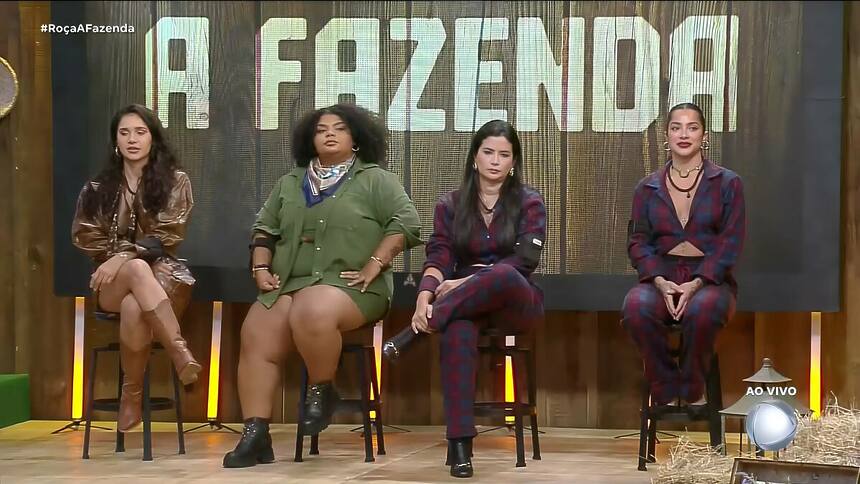 Gizelly, Flora, Vanessa e Luana sentadas no banco da Roça de A Fazenda 16