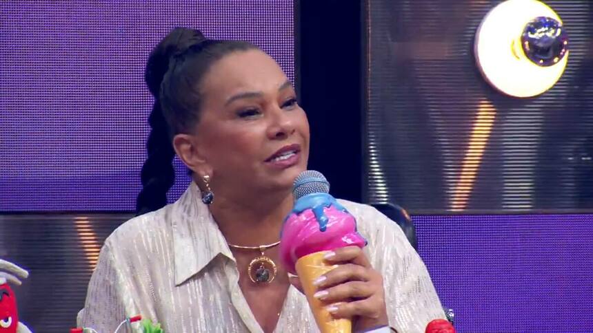 Solange Couto participando do Caldeirão