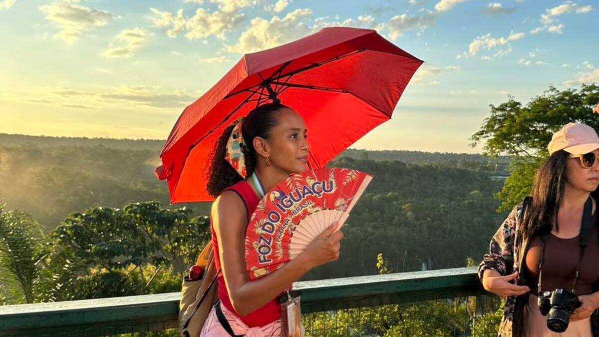 Taís Araújo como Raquel Accioli, nos bastidores de gravação de Vale Tudo