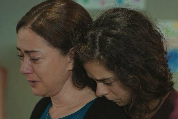 Hatice e Bahar em trecho do capítulo de Força de Mulher