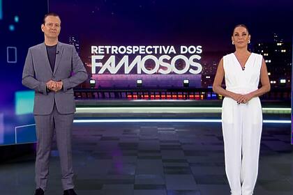 Celso Zucatelli e Carolina Ferraz no cenário virtual da Retrospectiva dos Famosos