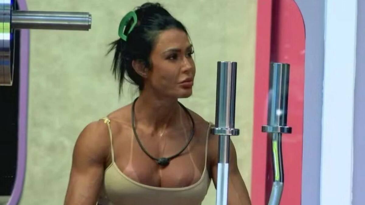 Gracyanne Barbosa em trecho dos treinos na academia do BBB 25