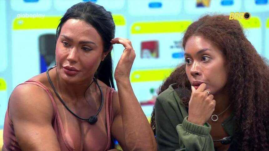 Gracyanne Barbosa e Giovanna -durante a compra no Mercado da Xepa