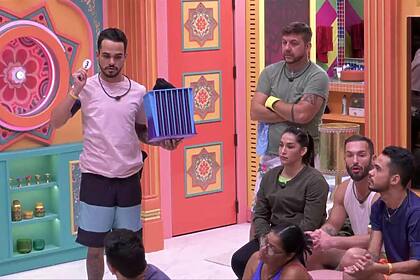 João Gabriel durante o sorteio da Prova do Anjo no BBB 25