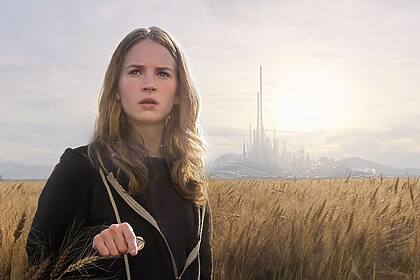 Trecho do filme Tomorrowland – Um Lugar Onde Nada É Impossível