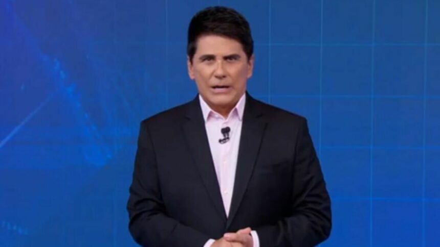 Cesar Filho no cenário do SBT Brasil