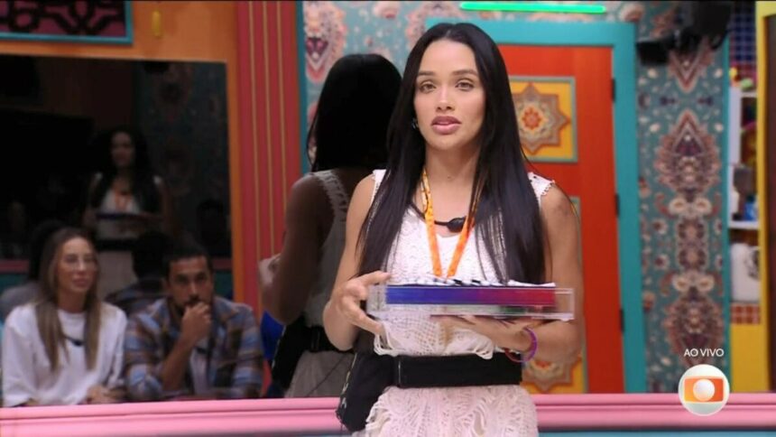 Eva com as pulseiras Na Mira do Líder no BBB 25