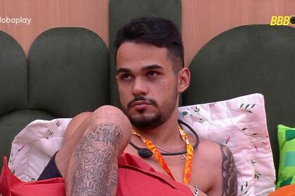 João Gabriel na cama do Apê do Líder no BBB 25