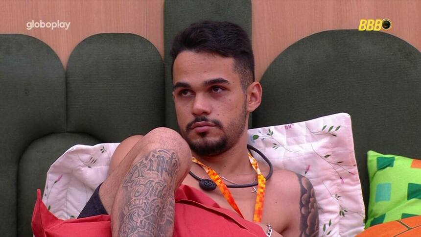 João Gabriel na cama do Apê do Líder no BBB 25